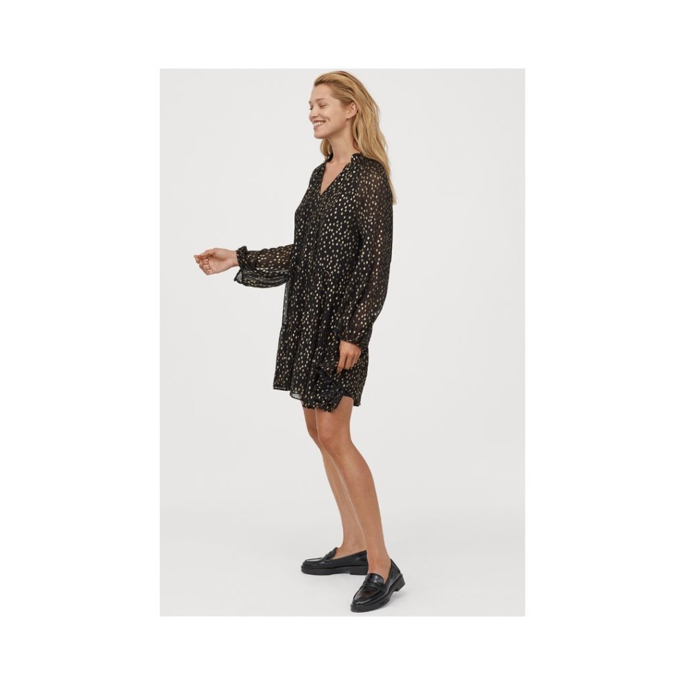 H & M Balloon-sleeved Dress